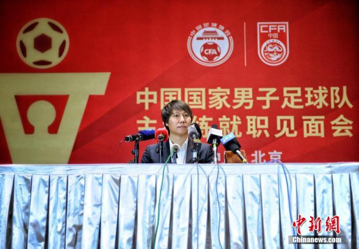 国足前路仍难预测，铁帅愿倾其所有带来新风与