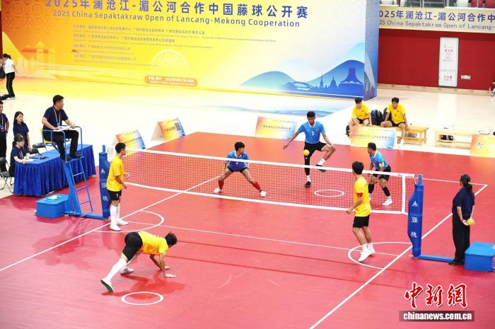 2025澜沧江—湄公河藤球赛南宁启幕 10国选手竞技