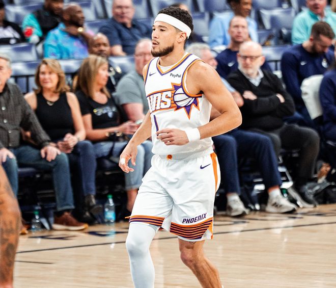 文班亚马41分16篮板力压老詹当选NBA今日最佳球员