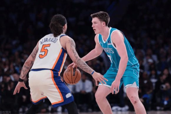 NBA常规赛收官日：约基奇半场定局西部格局，凯